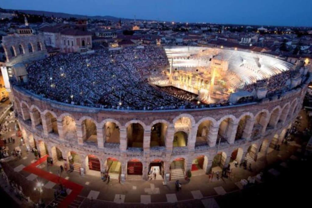 Appartamento Residenza Sirtori Free Parking Verona Esterno foto